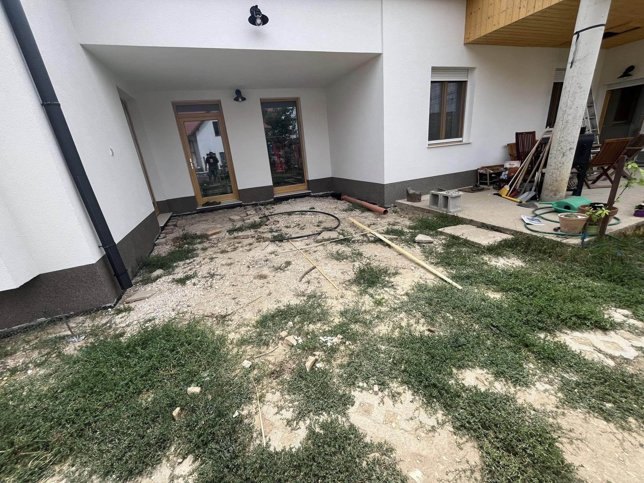 Előtte kép - kerítésépítés